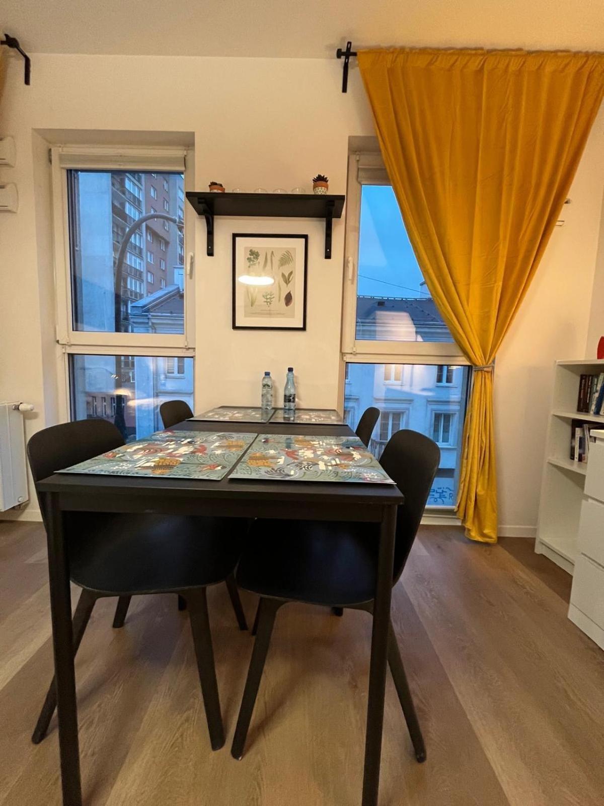 Leilighet Targowa Charming Warszawa